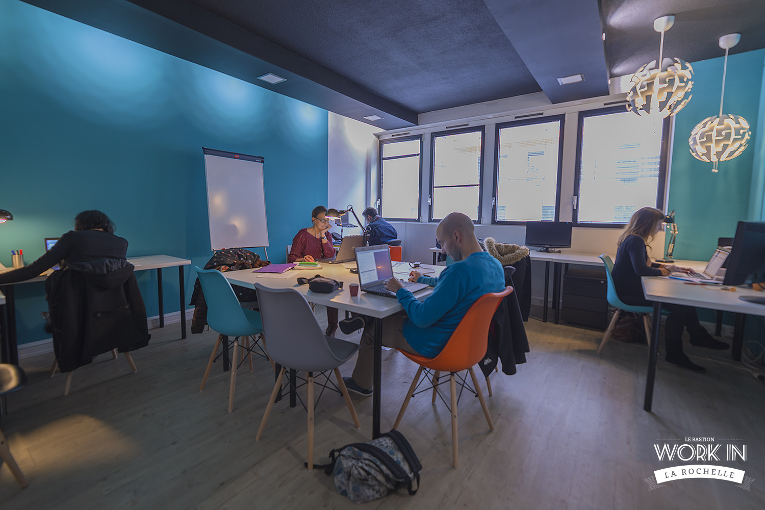 Coworking - tiers-lieux, nouveaux espaces de travail collaboratifs